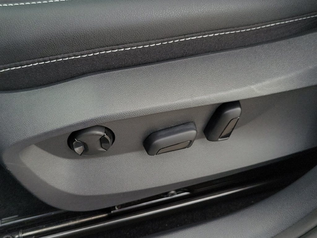 2023 Volkswagen Taos SE - Photo 21