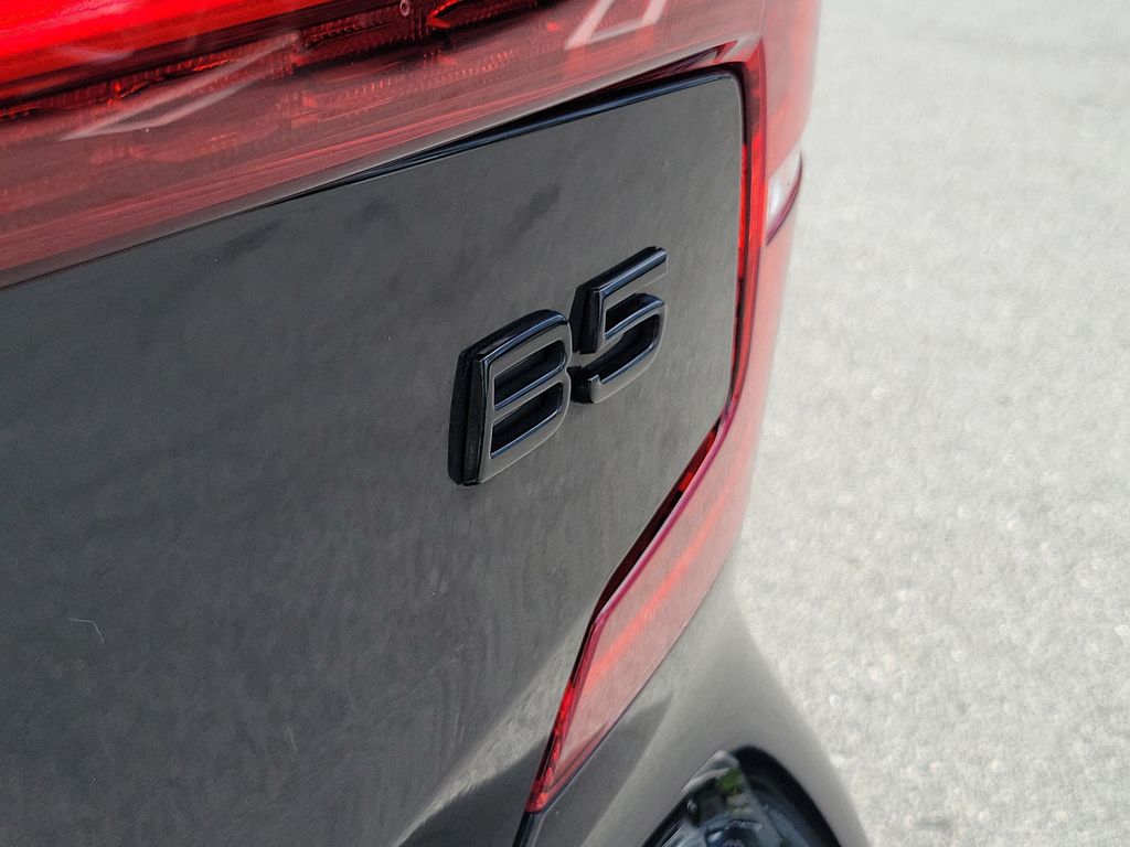 2024 Volvo S60 Plus - Photo 6