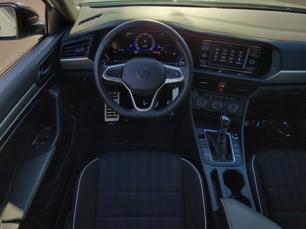 2024 Volkswagen Jetta Sport - Photo 13