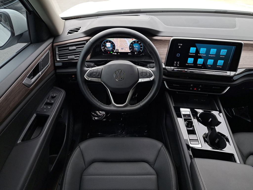 2025 Volkswagen Atlas SEL - Photo 15