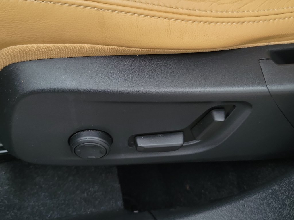 2019 Volvo XC40 Momentum - Photo 22