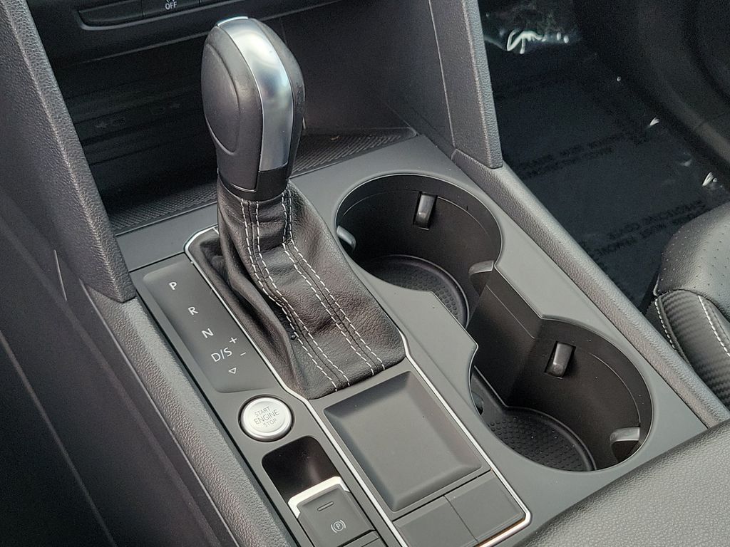 2022 Volkswagen Atlas Cross Sport SE - Photo 28