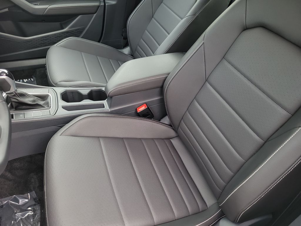 2023 Volkswagen Jetta SE - Photo 22