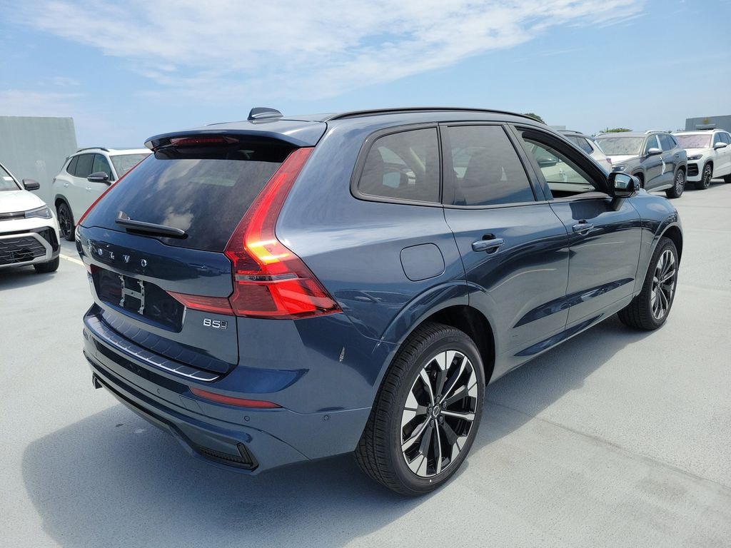 New 2026 Volvo XC60 B5 Plus SUV