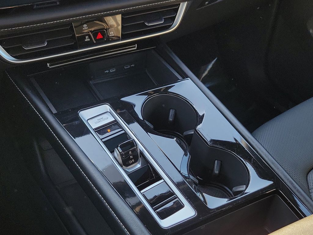 2024 Volkswagen Atlas Cross Sport SE w/Tech - Photo 30