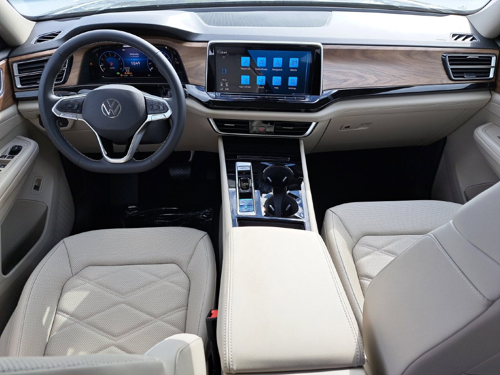 2026 Volkswagen Atlas SE w/Tech - Photo 16