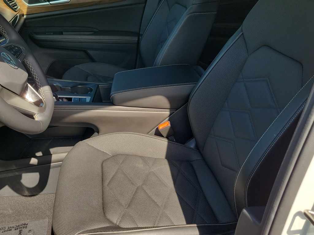 2024 Volkswagen Atlas SE - Photo 20