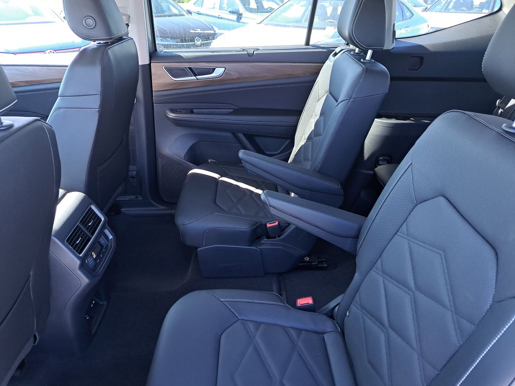 2026 Volkswagen Atlas SE w/Tech - Photo 12