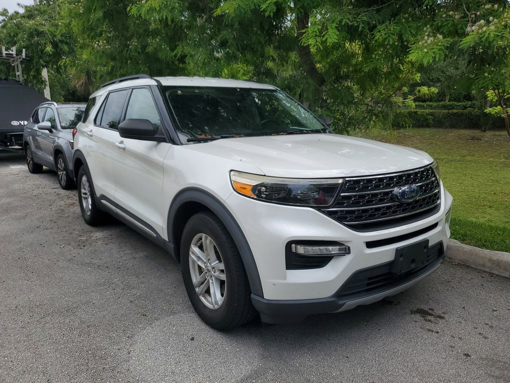 2020 Ford Explorer XLT RWD's photo
