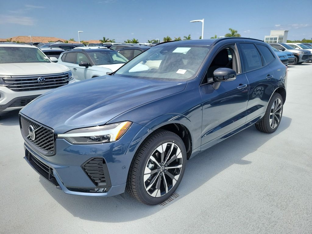 New 2026 Volvo XC60 B5 Plus SUV