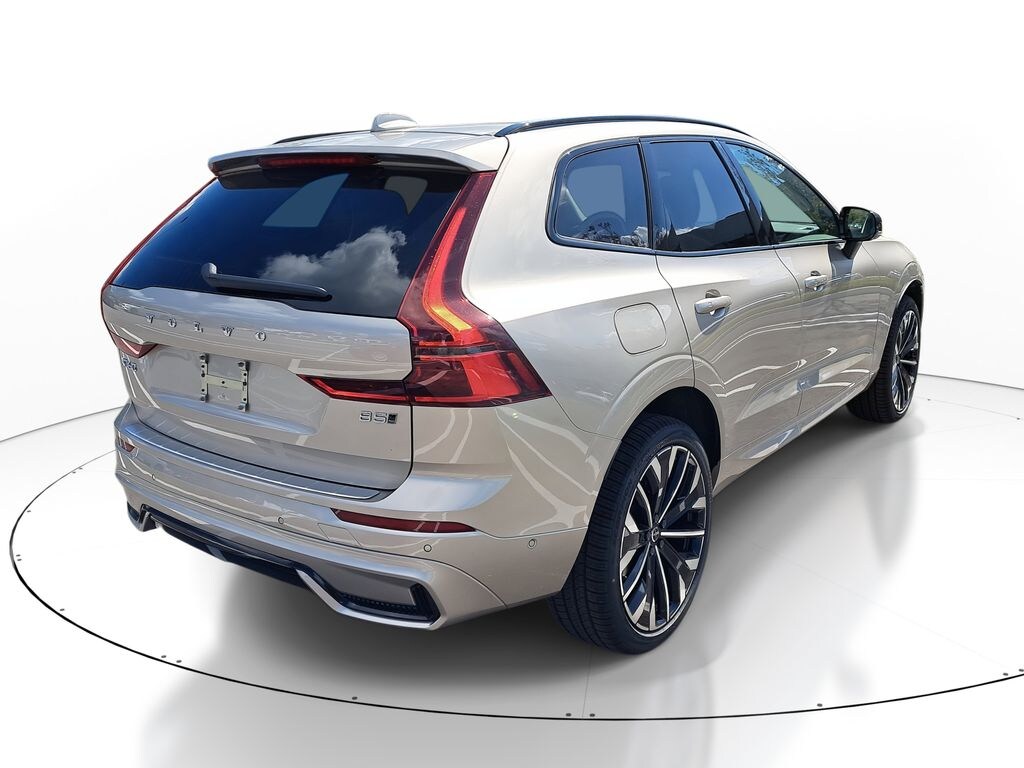 New 2026 Volvo XC60 B5 Ultra SUV