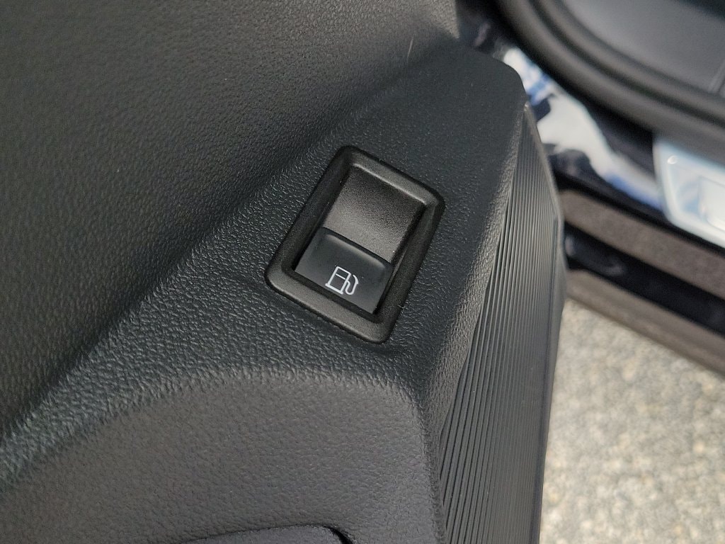 2023 Volkswagen Taos SE - Photo 17