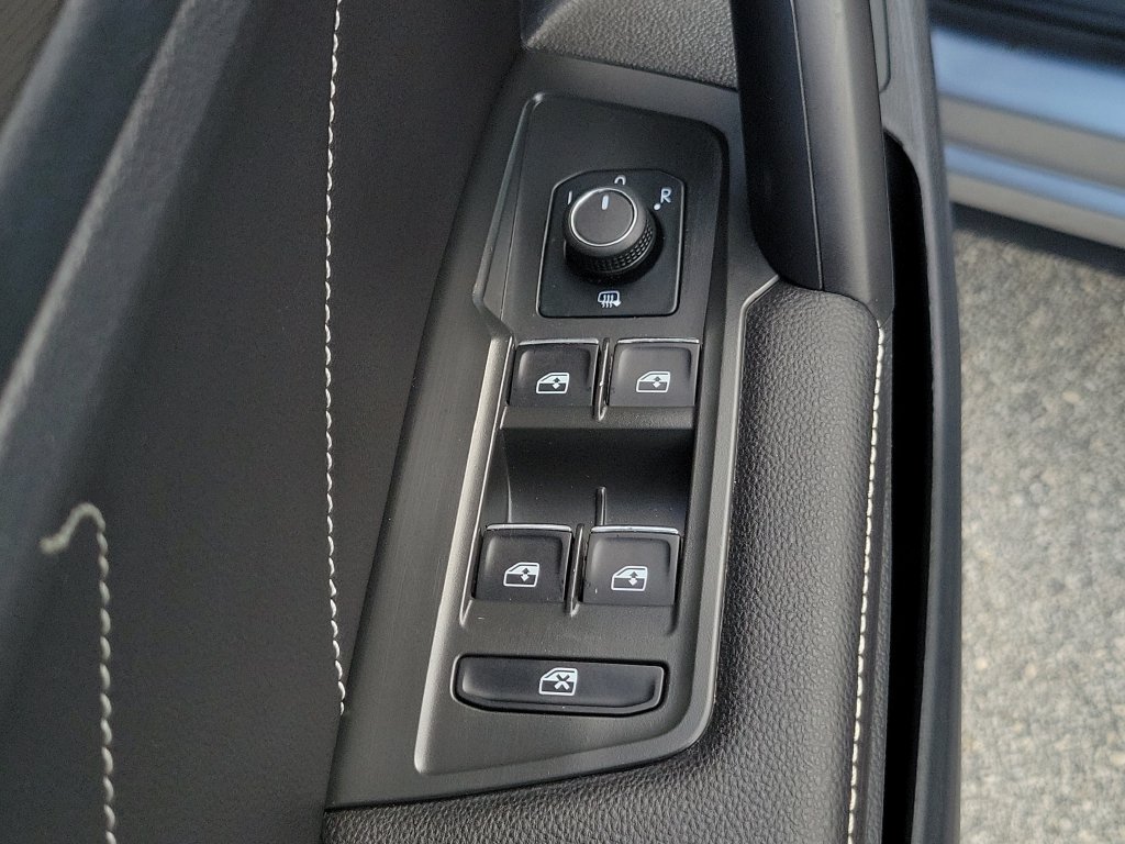 2024 Volkswagen Tiguan SE - Photo 19