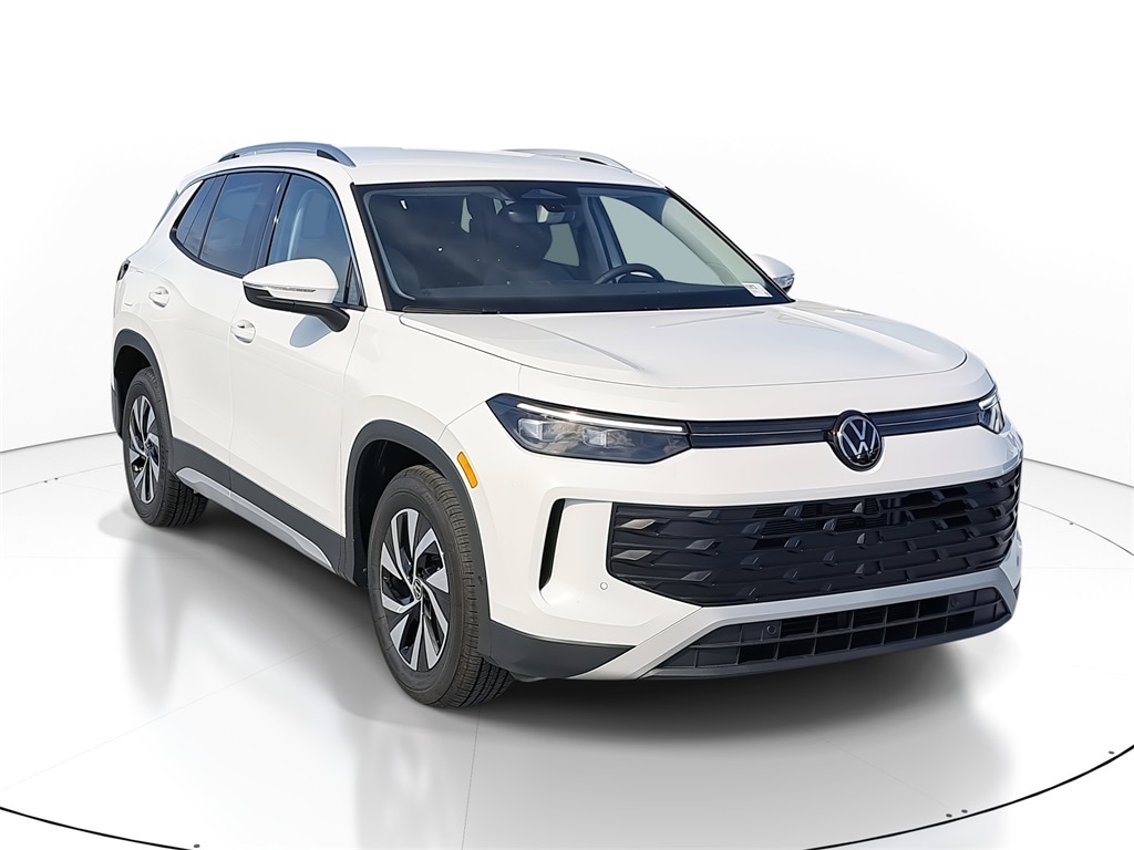 2026 Volkswagen Tiguan S's photo