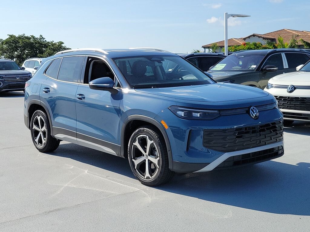 New 2026 Volkswagen Tiguan SE SUV