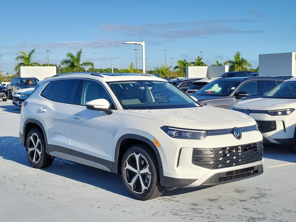 New 2026 Volkswagen Tiguan SE SUV