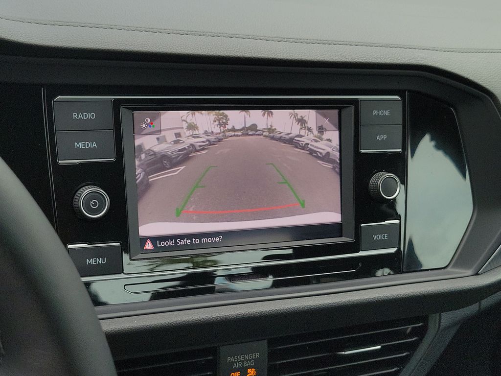 2023 Volkswagen Jetta SE - Photo 29