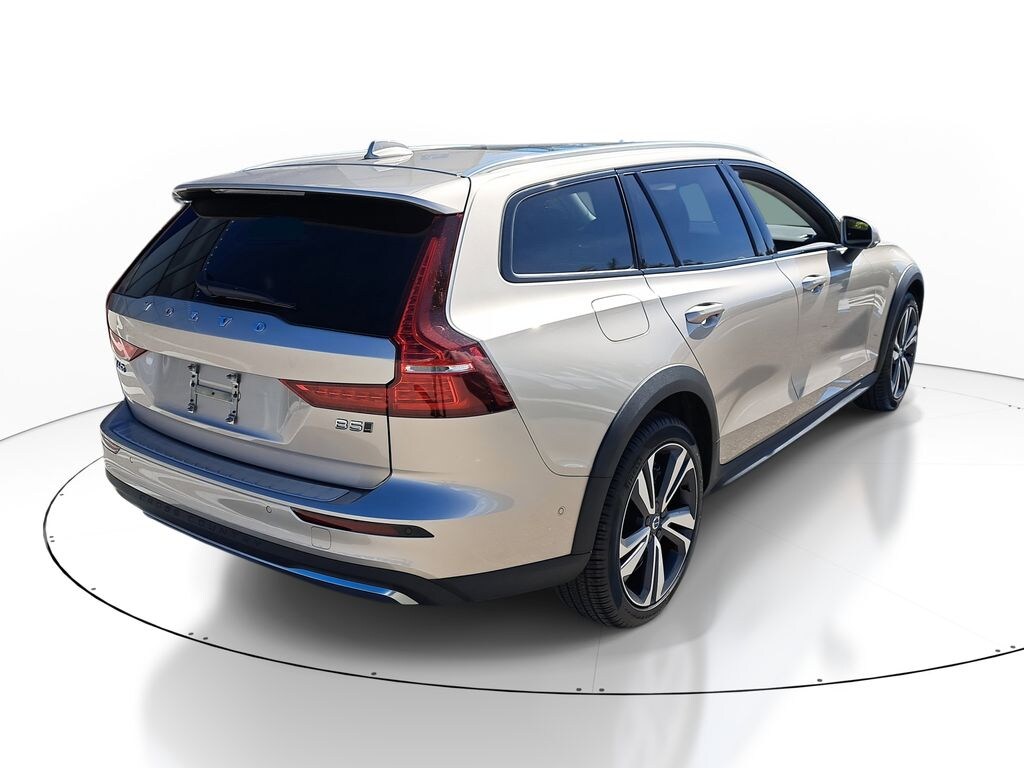 New 2026 Volvo V60 Cross Country B5 Plus Wagon