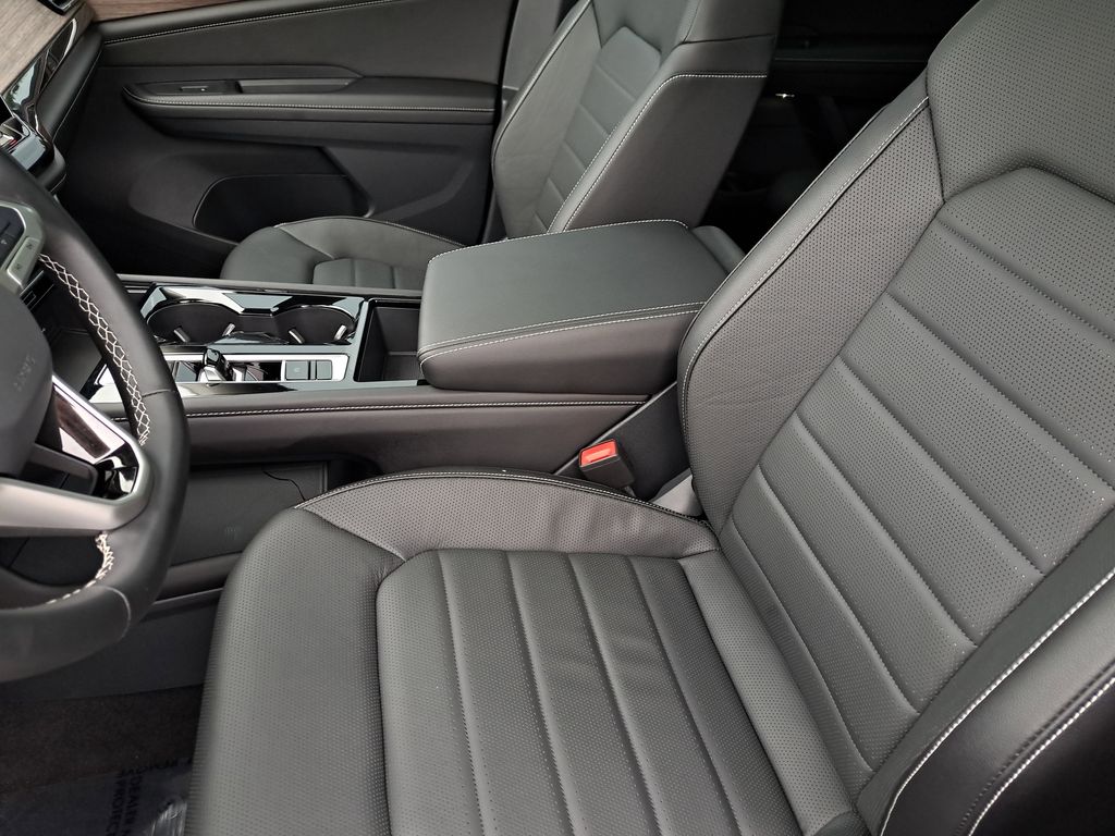 2025 Volkswagen Atlas SEL - Photo 23