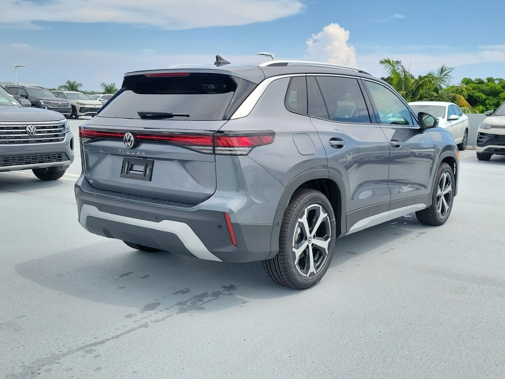 New 2026 Volkswagen Tiguan SE SUV