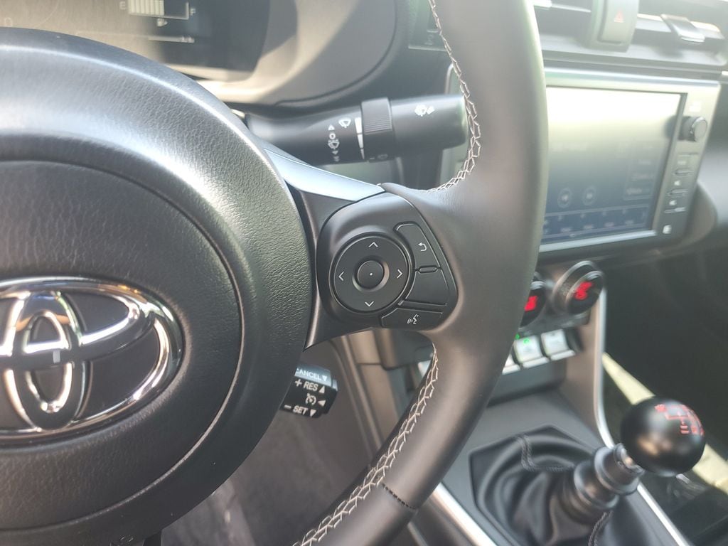 2023 Toyota GR86 Premium - Photo 15