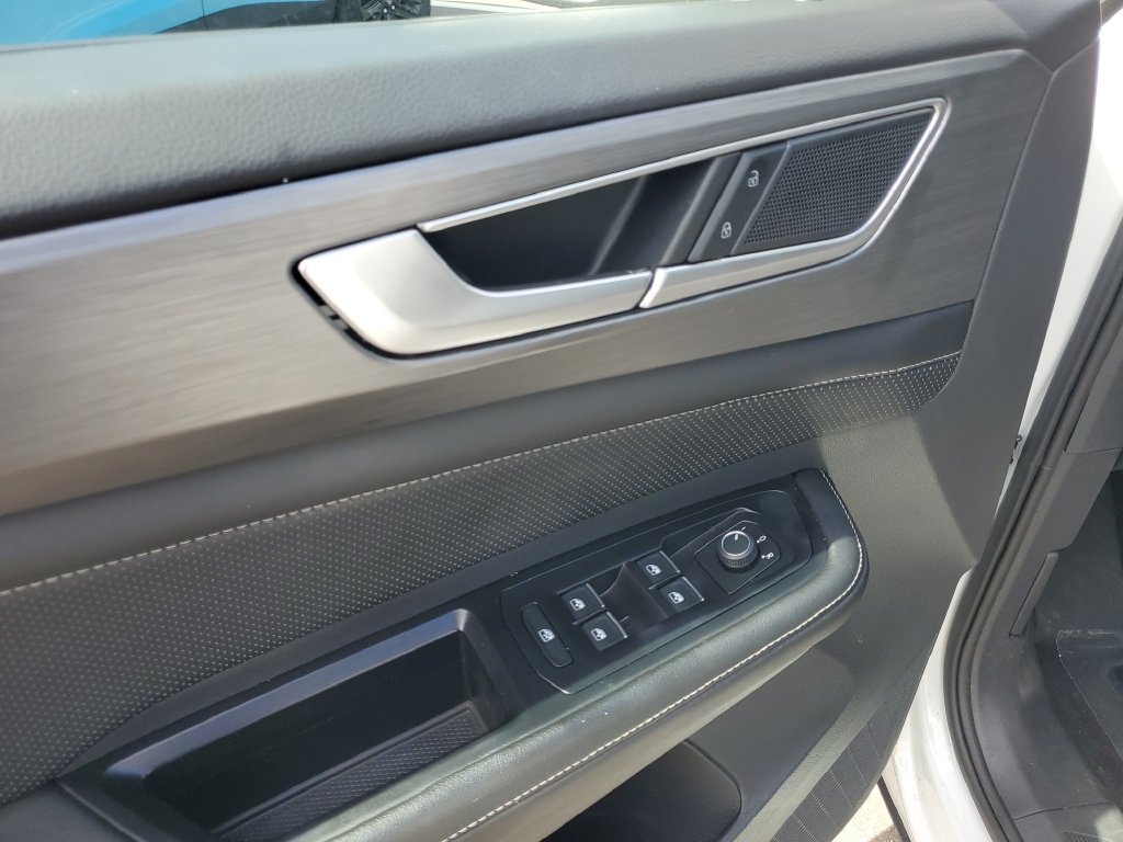 2024 Volkswagen Atlas Cross Sport SE - Photo 13