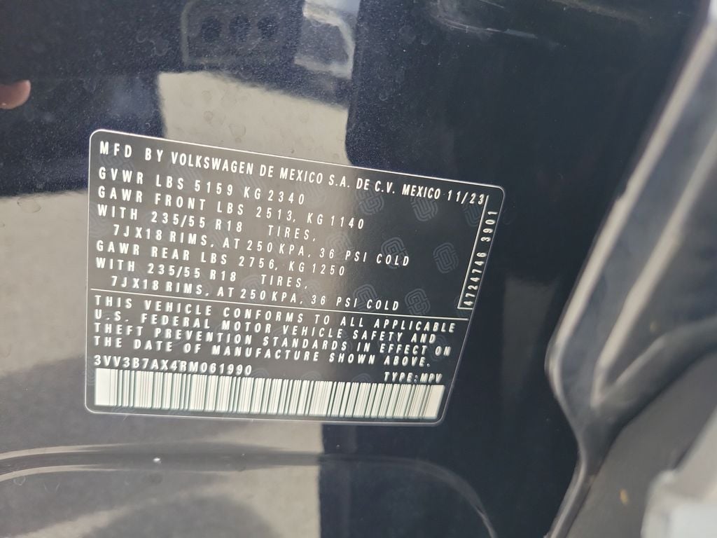 2024 Volkswagen Tiguan SE - Photo 29