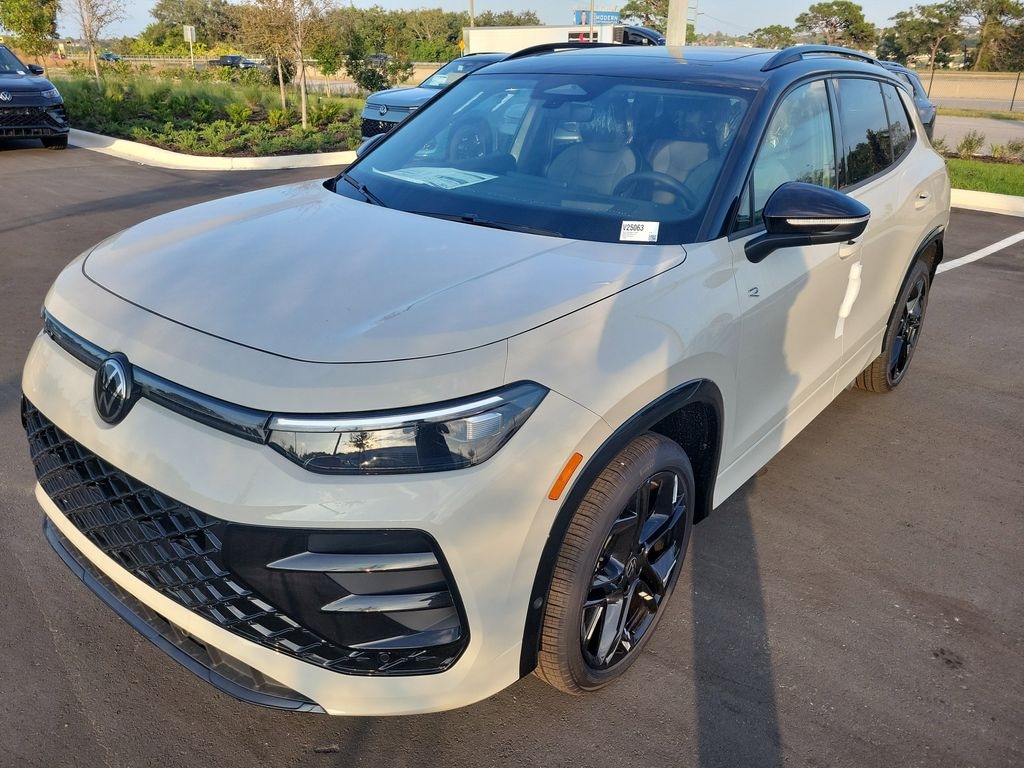 New 2025 Volkswagen Tiguan 2.0T SE R-Line Black SUV