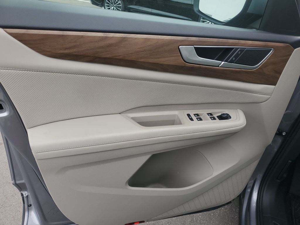 2024 Volkswagen Atlas SE - Photo 12