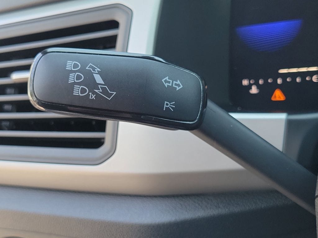2023 Volkswagen Atlas Cross Sport SE - Photo 25