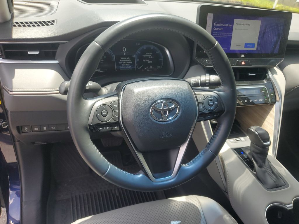 2023 Toyota Venza Limited - Photo 17