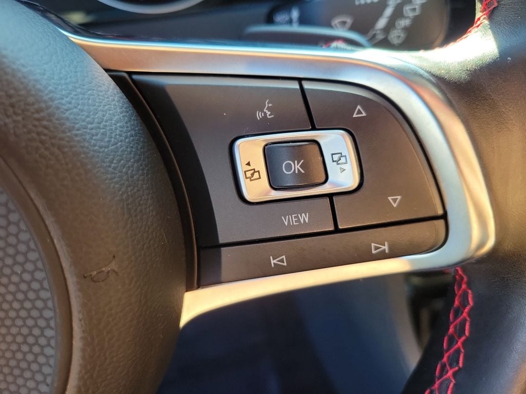 2020 Volkswagen Golf GTI SE - Photo 17