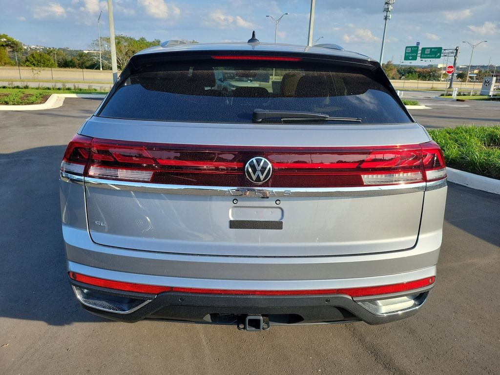 New 2026 Volkswagen Atlas Cross Sport 2.0T SE w/Technology SUV