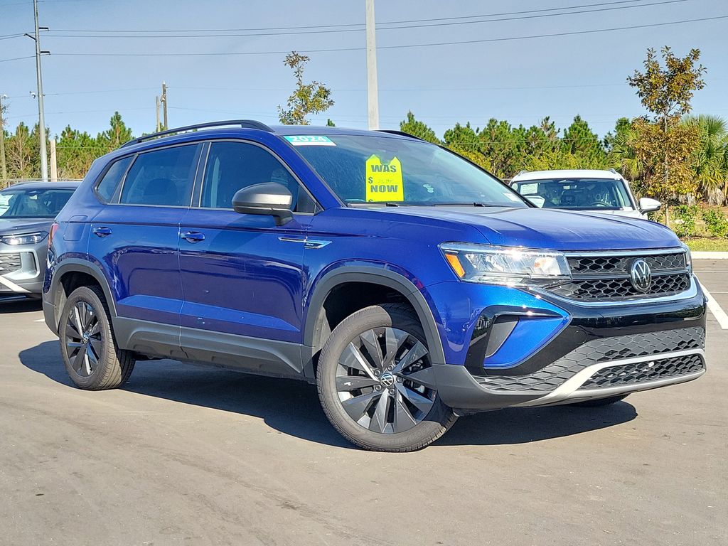 2024 Volkswagen Taos S's photo