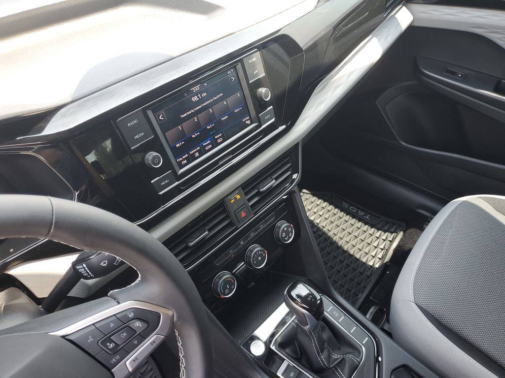 2024 Volkswagen Taos S - Photo 20