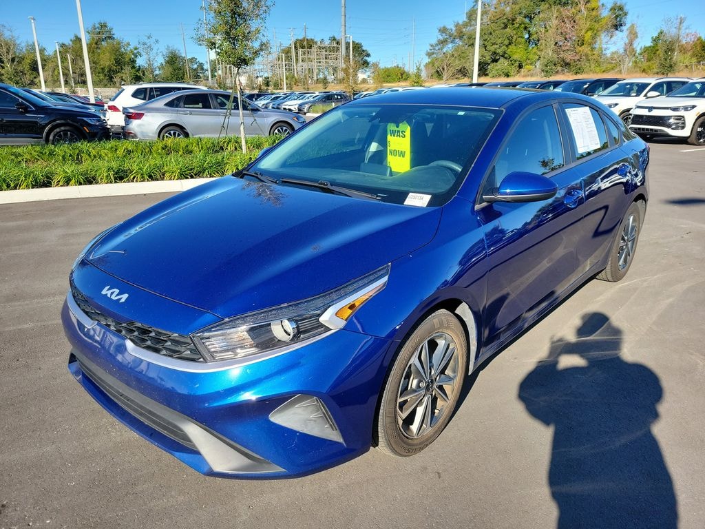 Used 2023 Kia Forte LXS Sedan