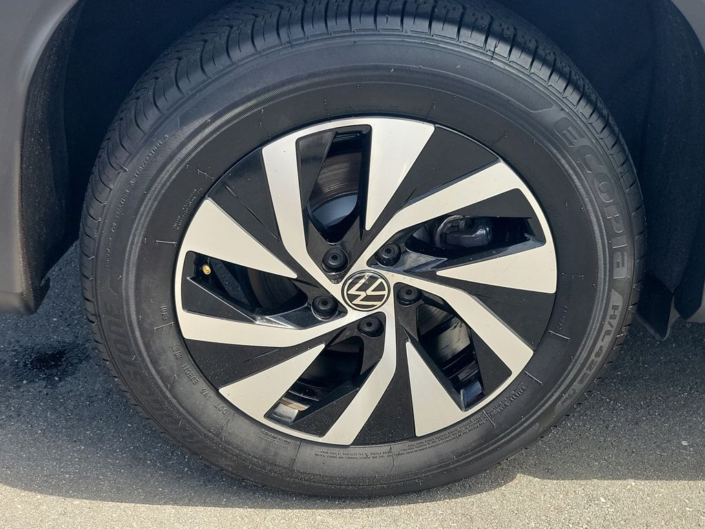 2025 Volkswagen Tiguan S - Photo 8
