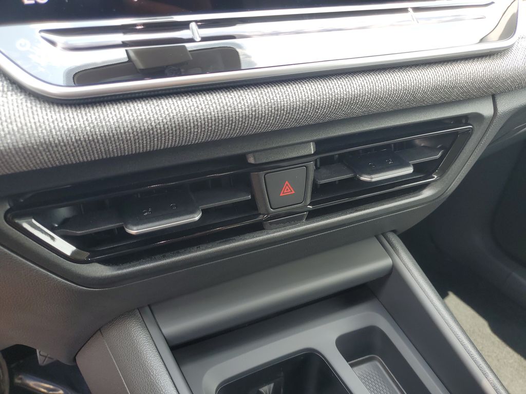 2025 Volkswagen Tiguan S - Photo 23