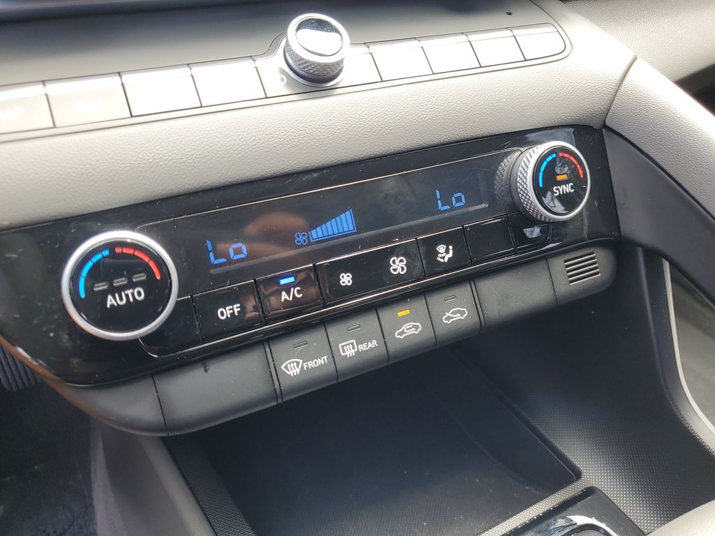 2024 Hyundai Elantra SEL - Photo 22