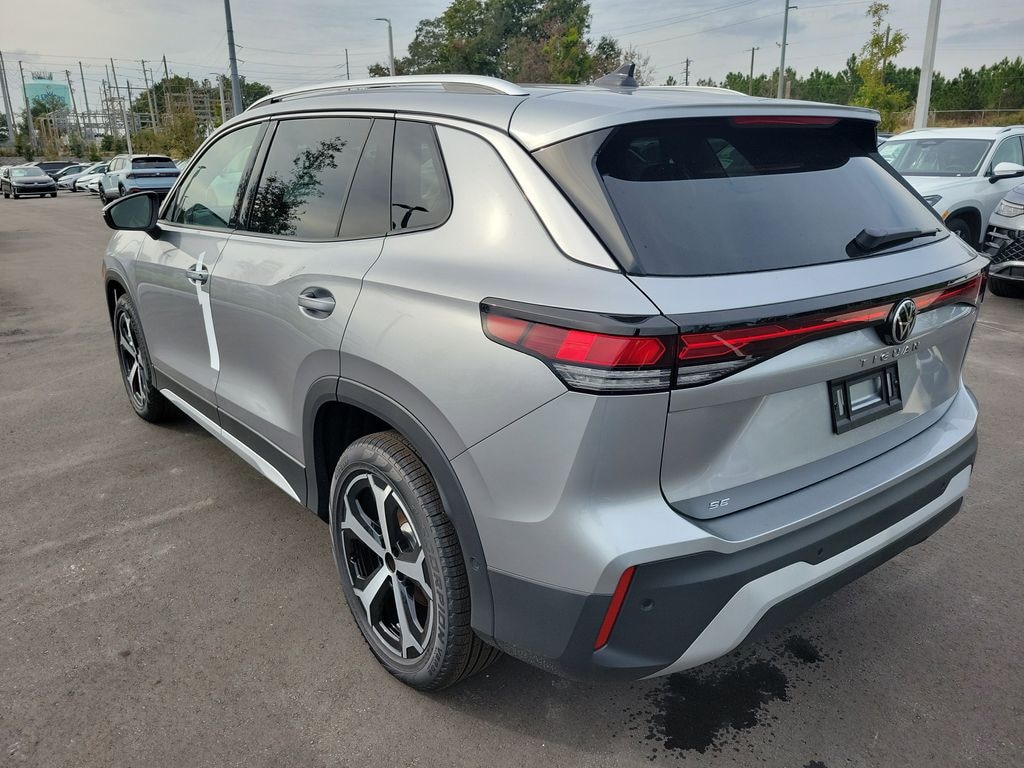 New 2025 Volkswagen Tiguan 2.0T SE SUV