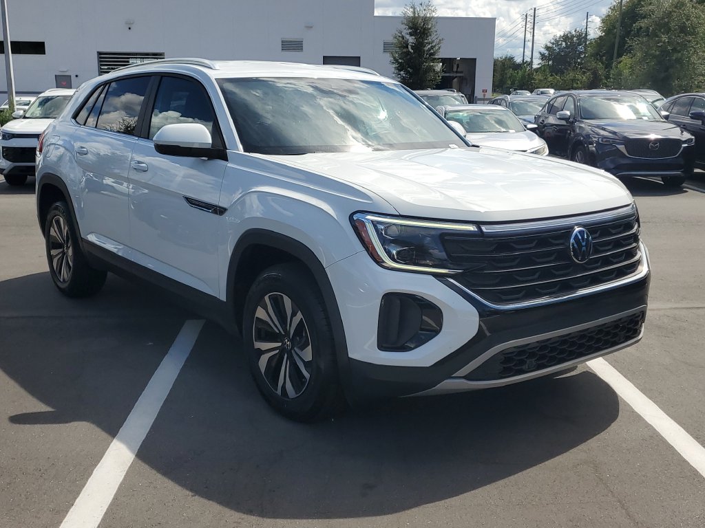 2024 Volkswagen Atlas Cross Sport SE - Photo 1
