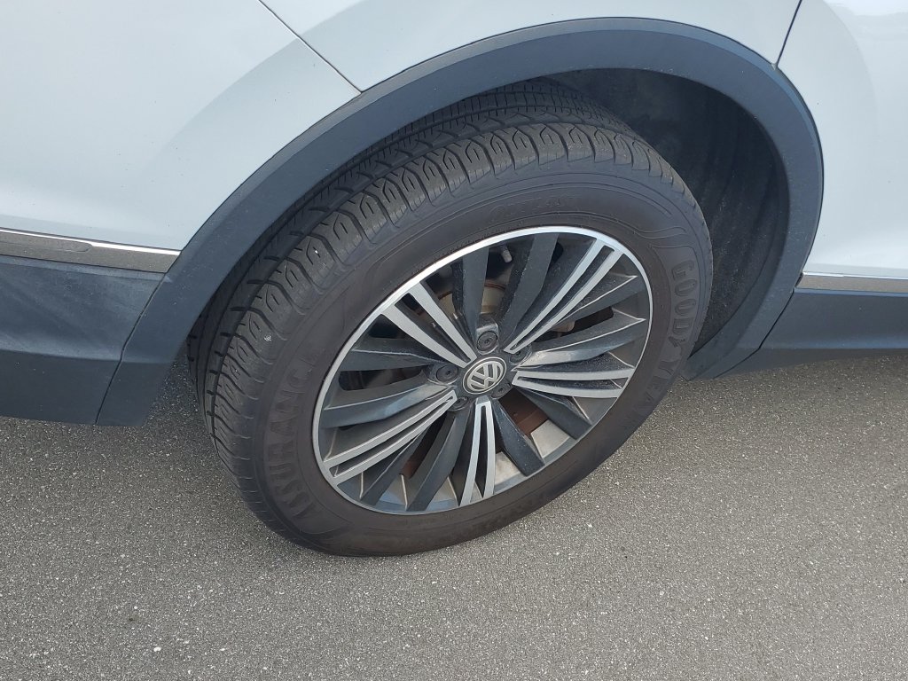 2019 Volkswagen Tiguan SEL - Photo 5