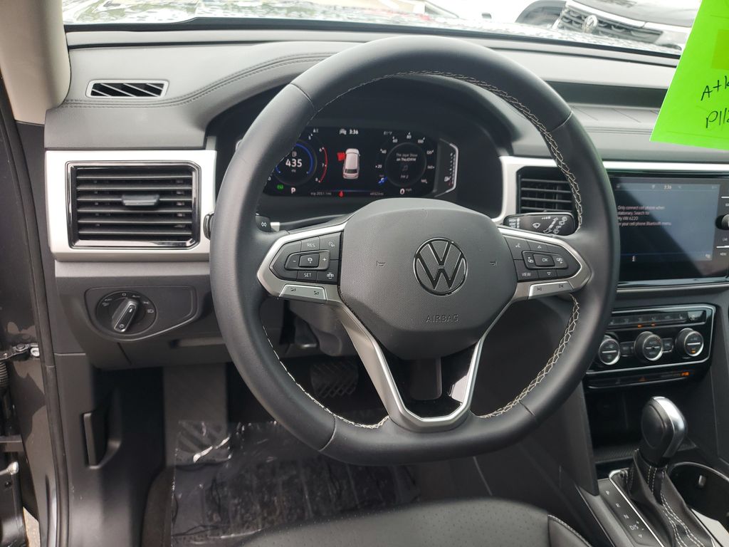 2023 Volkswagen Atlas SE w/Tech - Photo 18
