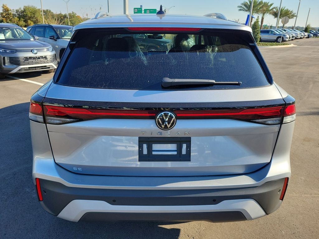 New 2025 Volkswagen Tiguan 2.0T SE SUV
