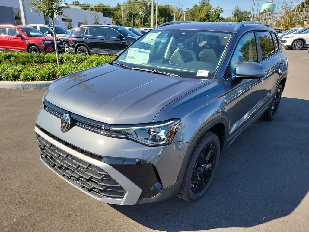 New 2025 Volkswagen Taos 1.5T SE SUV