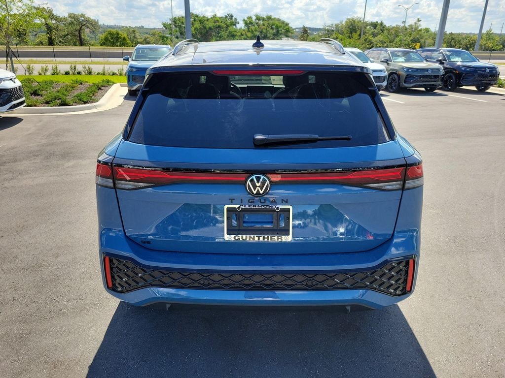 New 2026 Volkswagen Tiguan 2.0T SE R-Line Black SUV