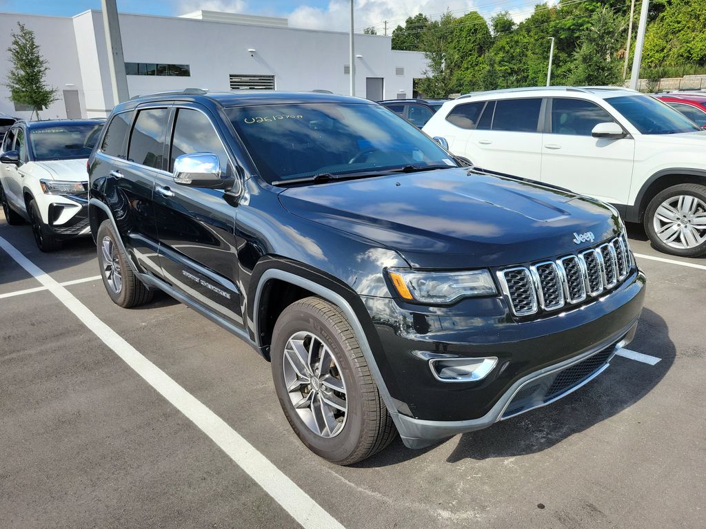 2017 Jeep Grand Cherokee Limited's photo