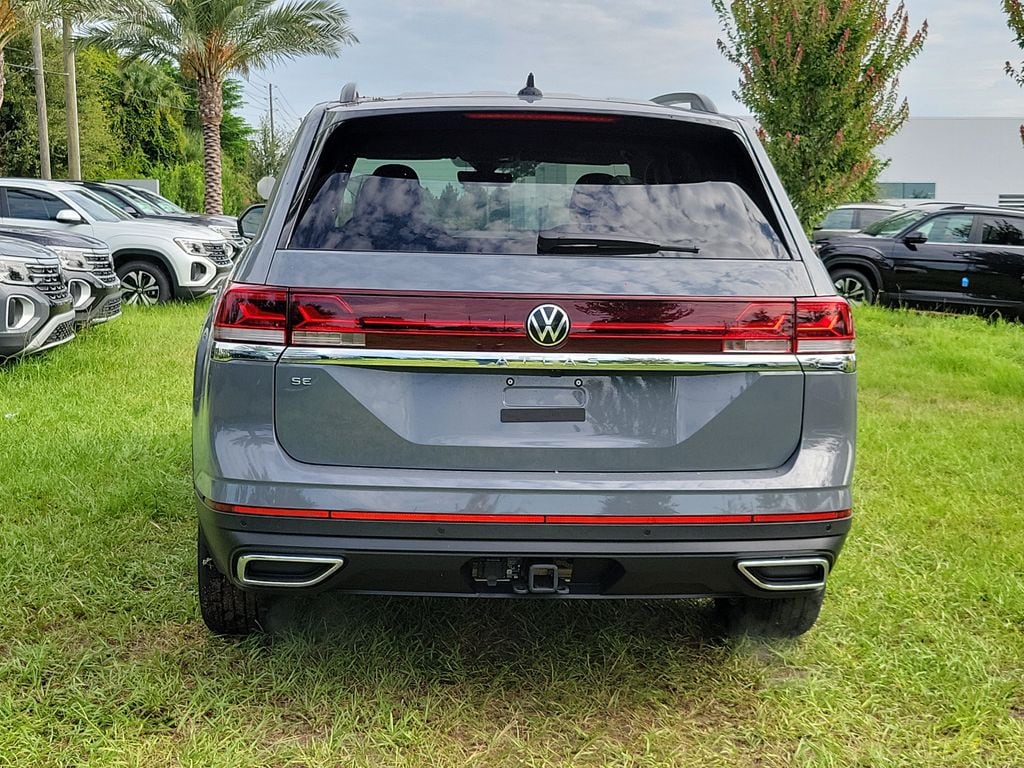 New 2026 Volkswagen Atlas SE w/Technology SUV