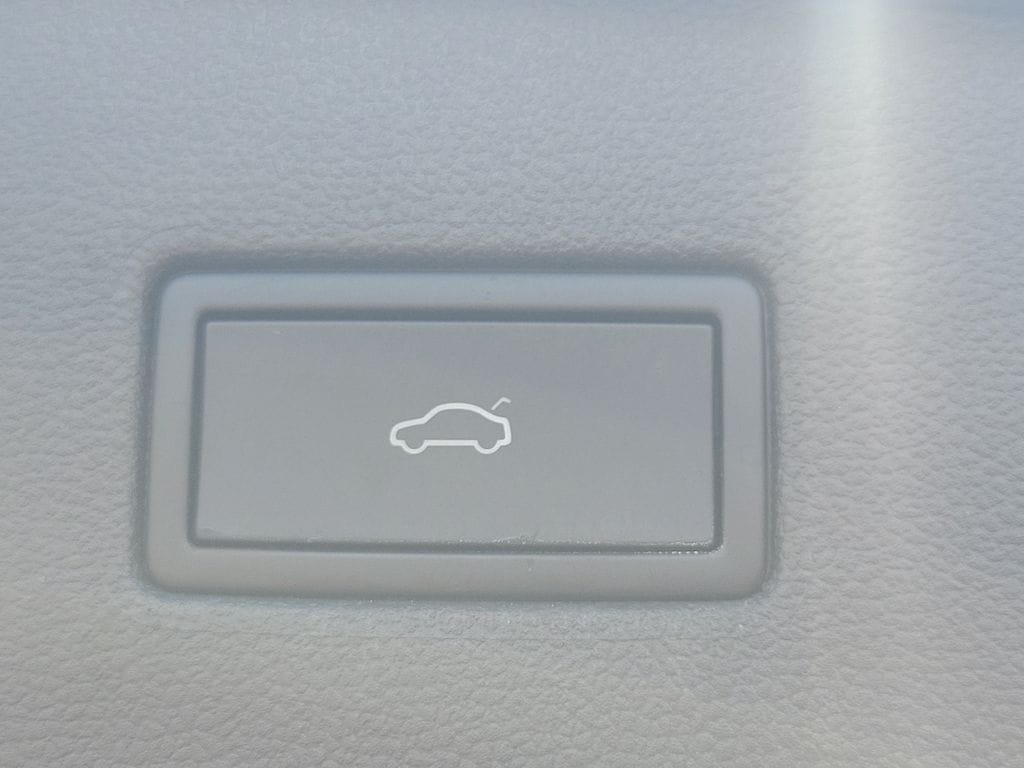 2024 Volkswagen Tiguan SE - Photo 11