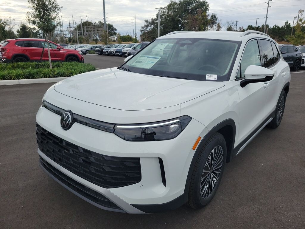 New 2025 Volkswagen Tiguan 2.0T S SUV